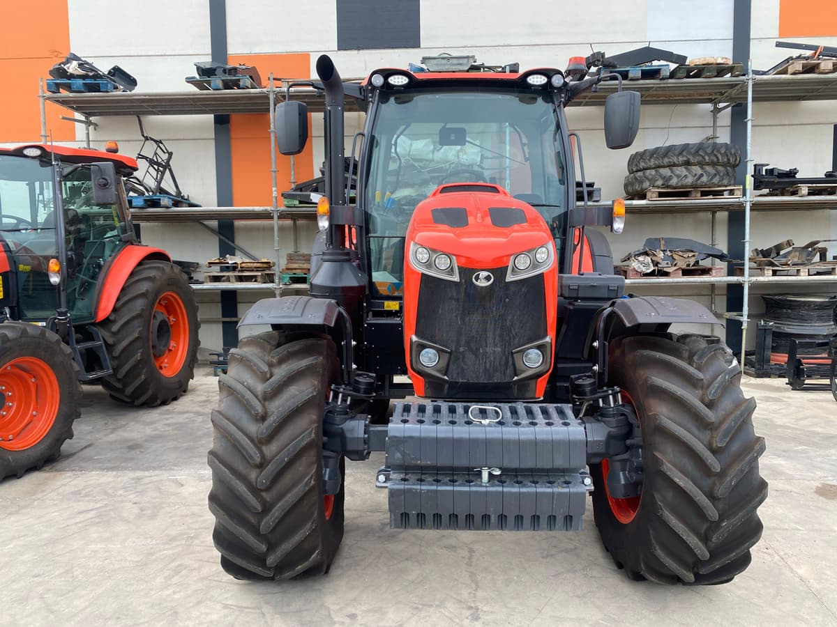 Tractor Kubota M6 132 150 CV  website