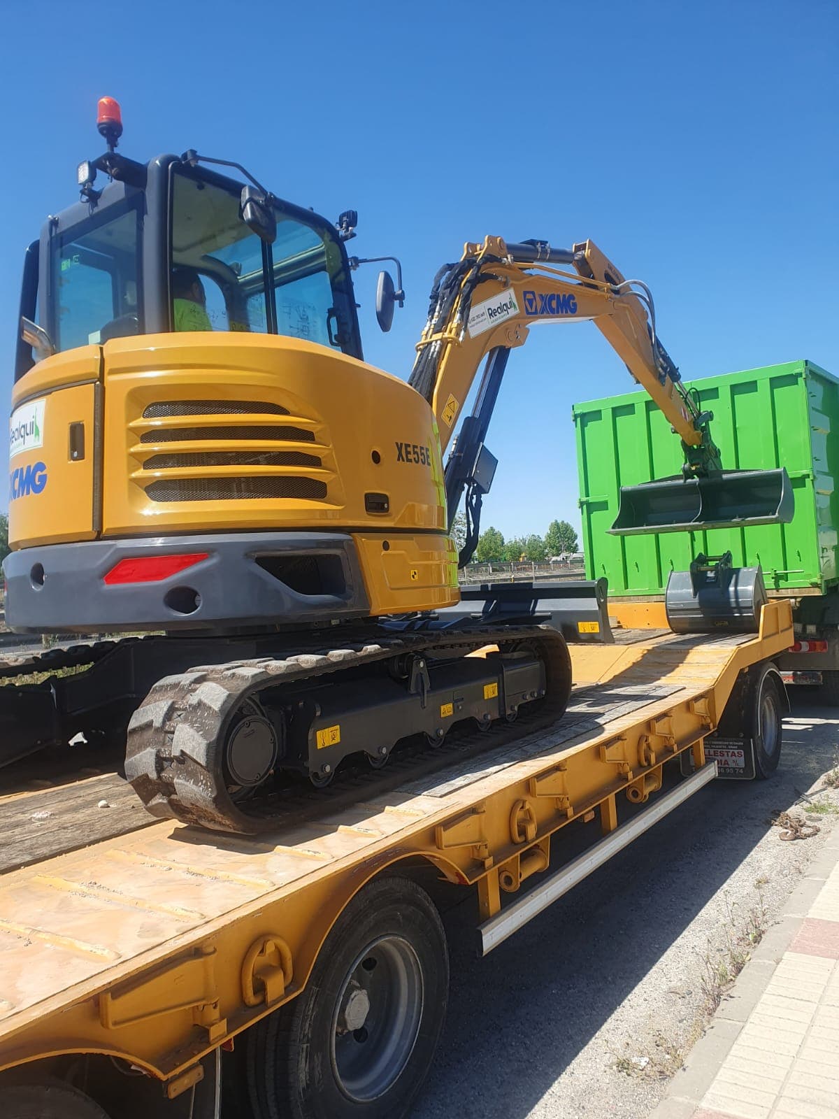 Excavadora XCMG 55E   website