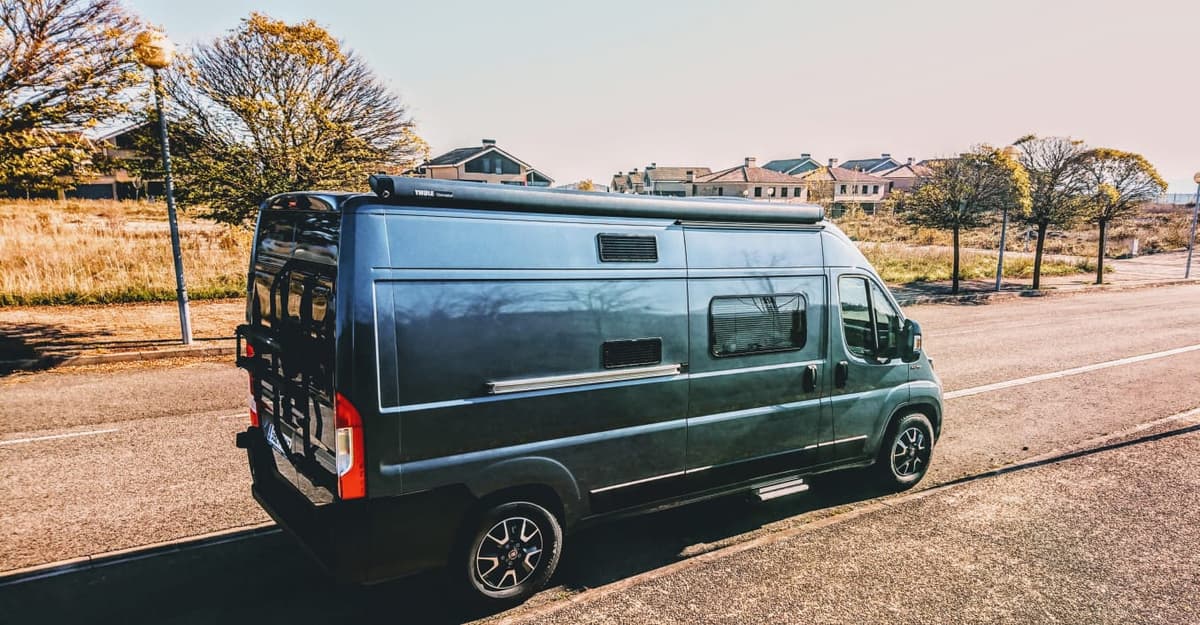 ALQUILER CAMPER RT LIVINGSTON SPORT 5 EN BARCELONA website