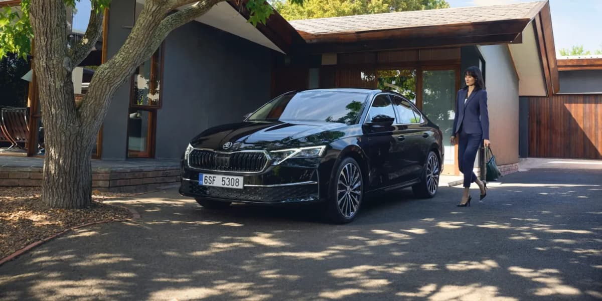 Renting koda Octavia Limo 20 TDI DSG 150CV para Empresas en Granada  website