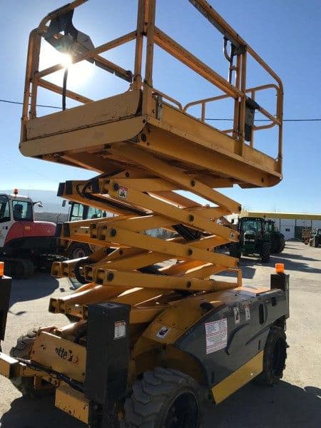 Alquiler Plataforma de Tijera 12 m en Granada | Haulotte COMPACT 12DX website