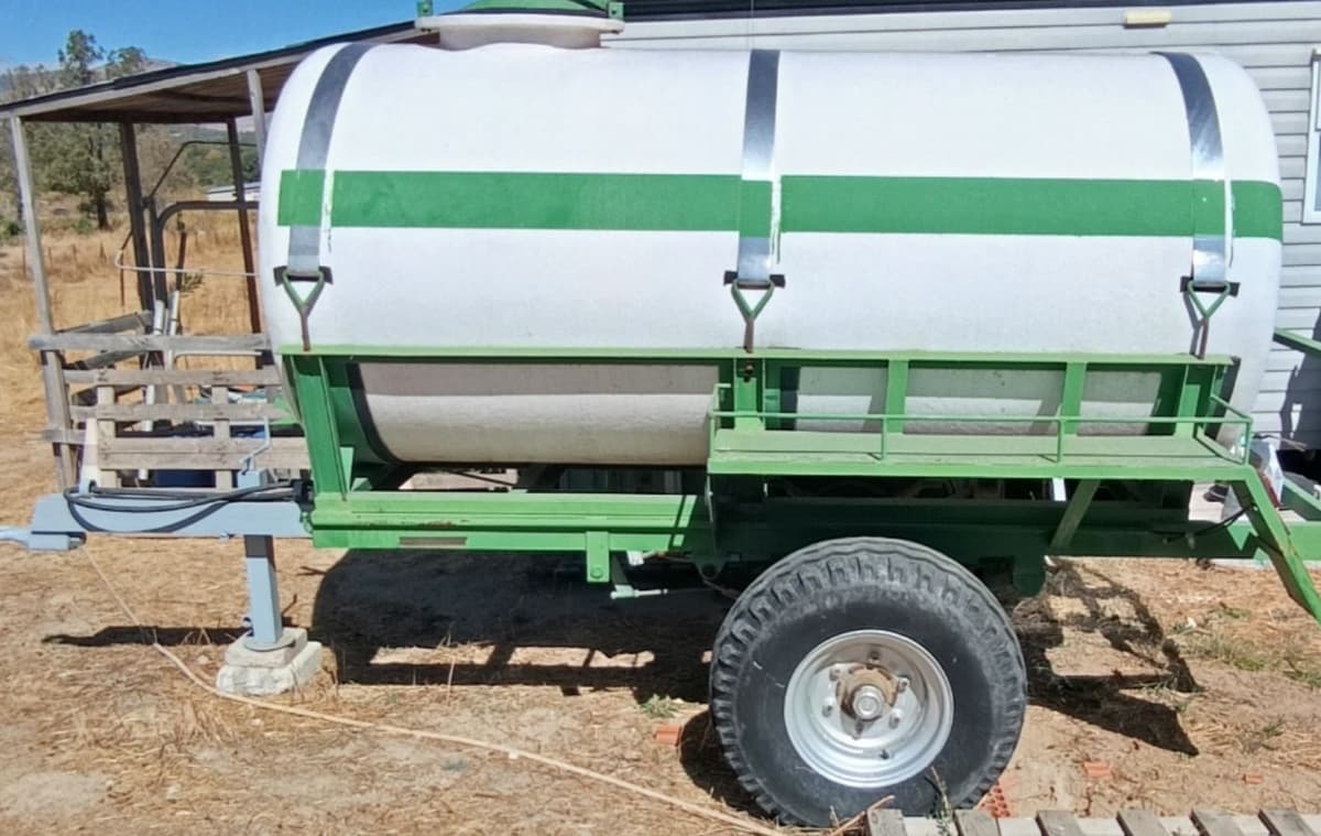 Alquiler de cuba de agua y remolques agrícola basculante website