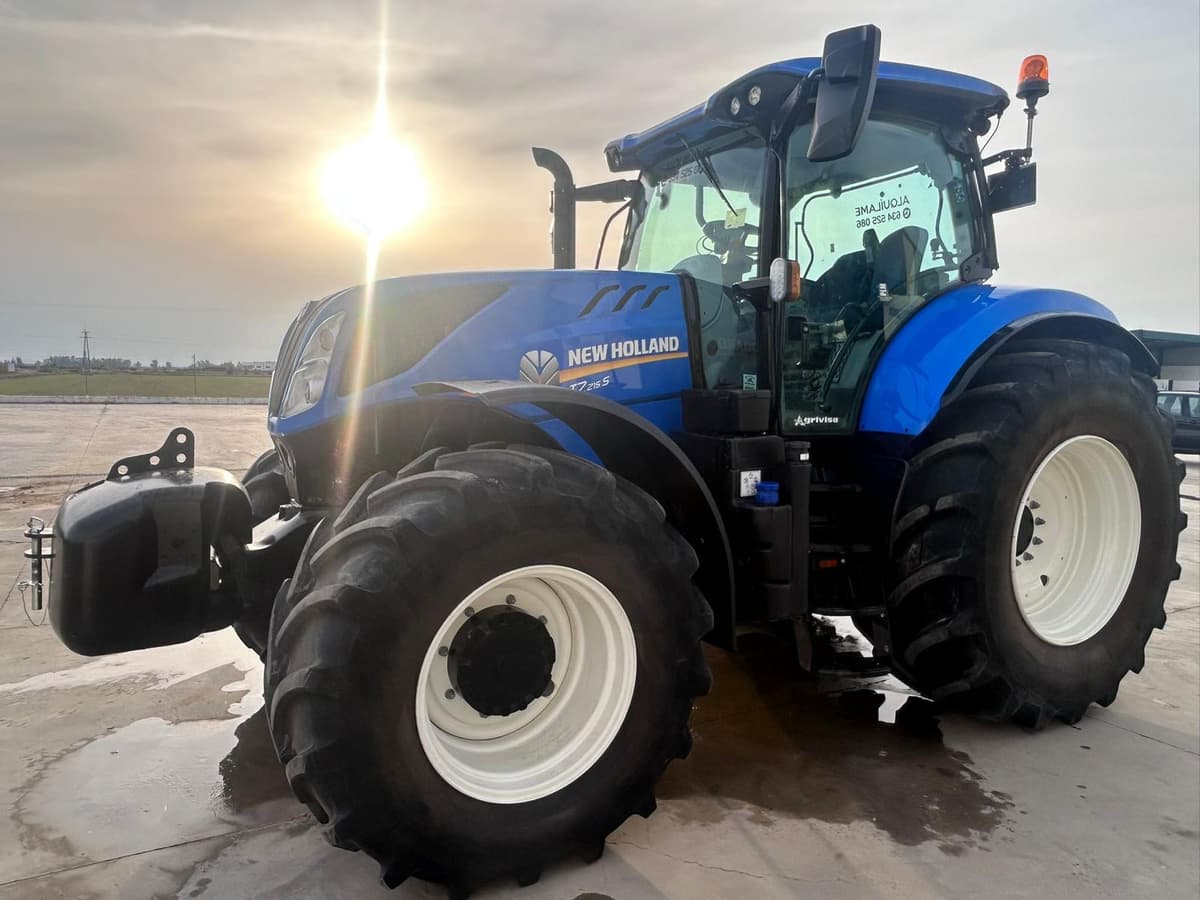 ALQUILER TRACTOR NEW HOLLAND T7 website