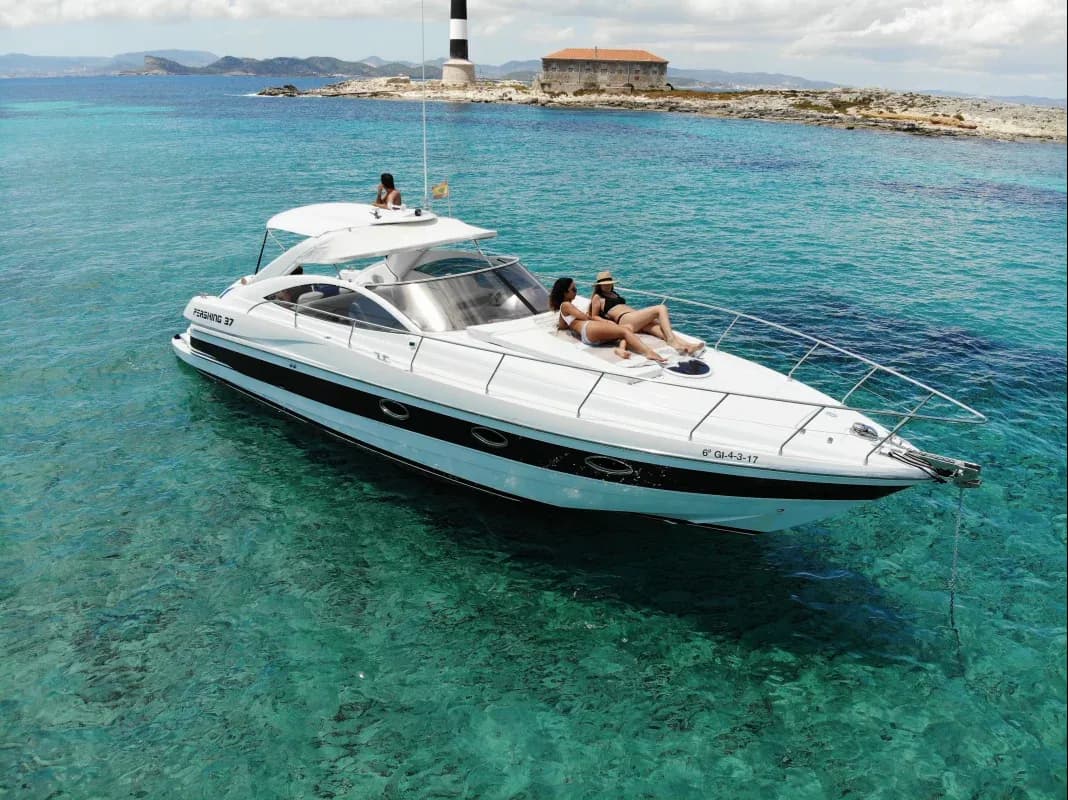 ALQUILER LANCHA PERSHING 37 BLACK BALL FORMENTERA website
