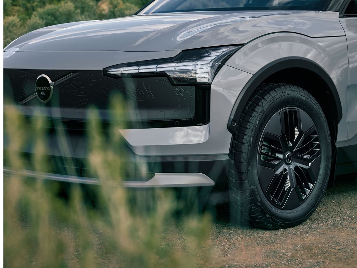 Renting Volvo Ex30 5p en Granada website