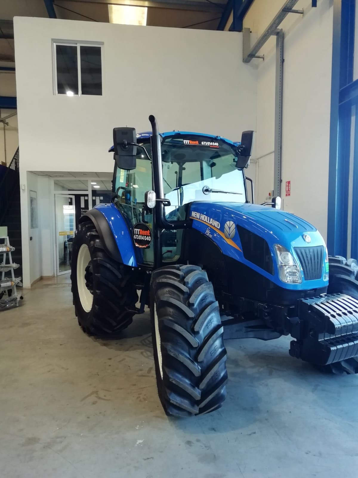 ALQUILER NEW HOLLAND T5 115  website