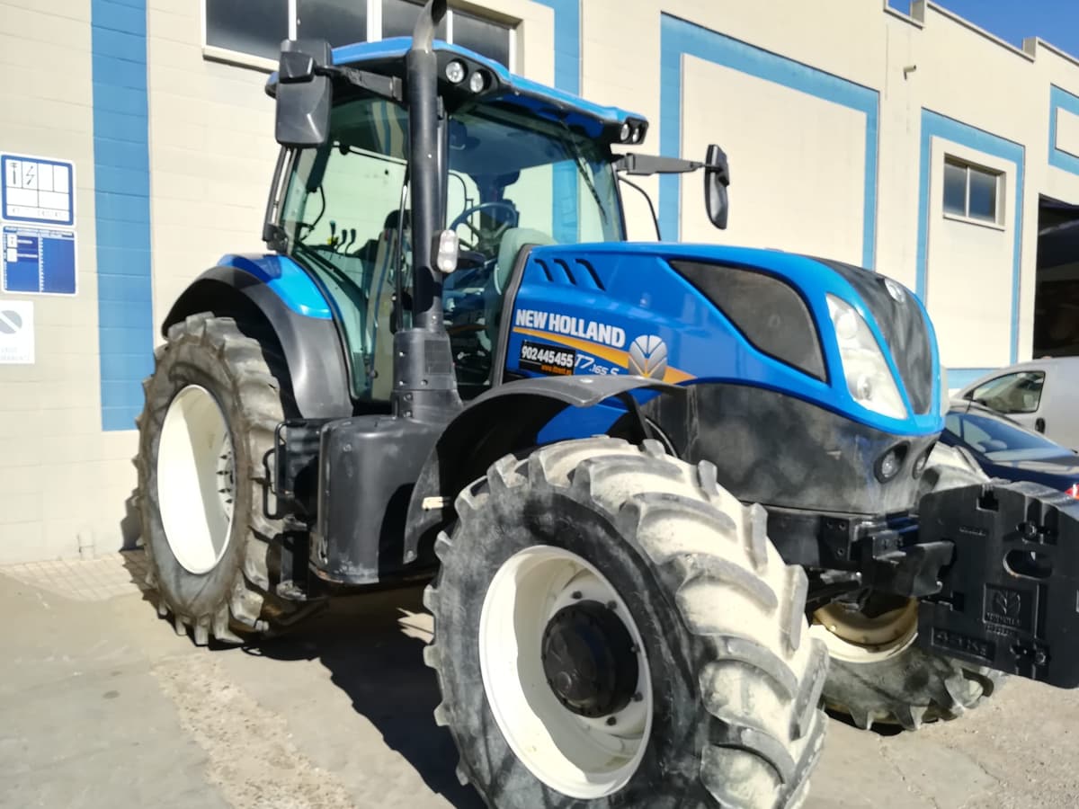 ALQUILER NEW HOLLAND T7 165s website