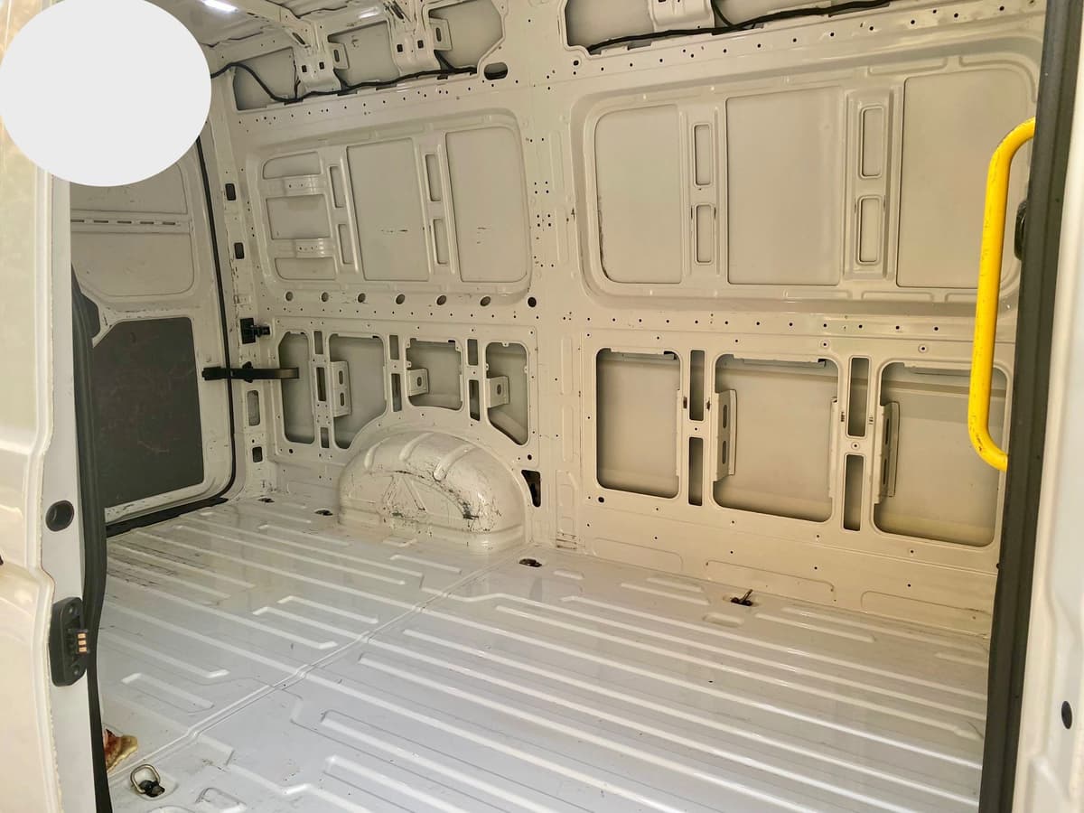 Alquiler Volkswagen Crafter website