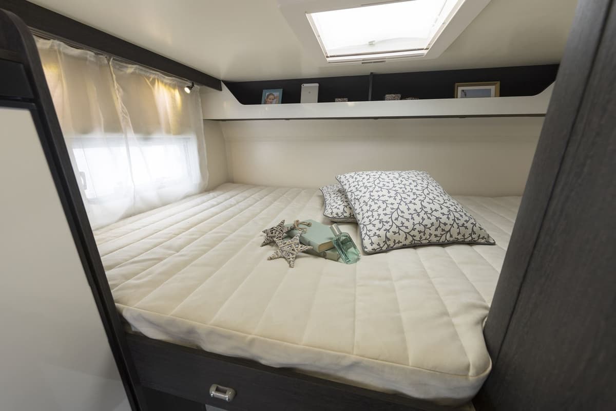 AUTOCARAVANA 7 PLAZAS ROLLER TEAM 277M website