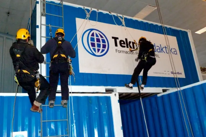 CURSO DE TRABAJOS EN ALTURA website